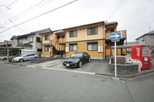 アルジャンKⅡの駐車場