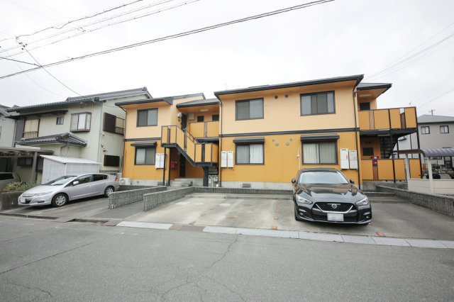 アルジャンKⅡの駐車場