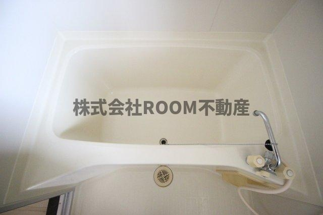 センチュリーハイツRYOの浴室|落ち着いた空間のお風呂です
