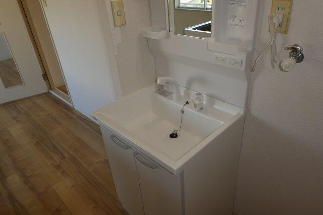 フレグランス安江の独立洗面台|シャンプードレッサー