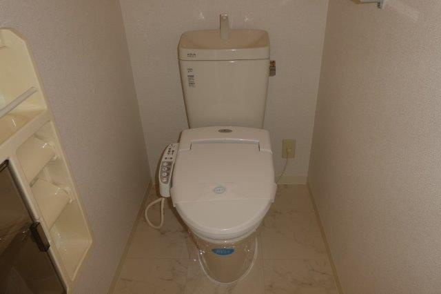 フレグランス安江のトイレ|ウォシュレット