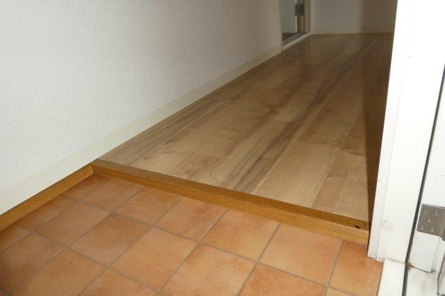 フレグランス安江の玄関