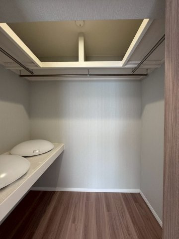 メガロコープ関目の収納|たっぷり収納可能なウォークインクローゼット付きです！