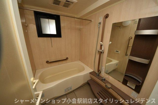 サンライフ企救丘駅前Ⅱの浴室