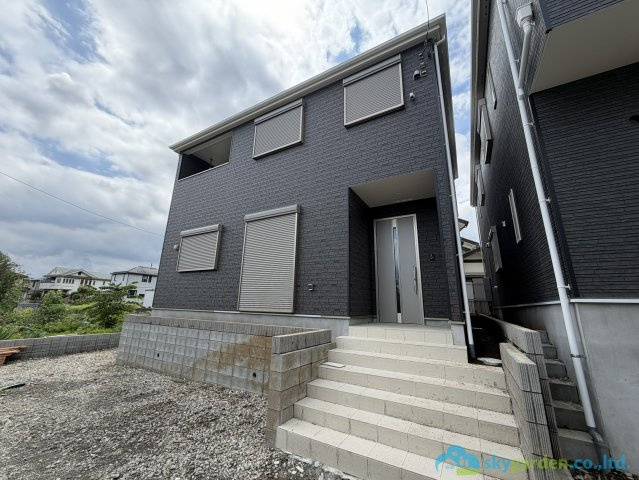 秦野市羽根第1　新築戸建　全3棟2号棟