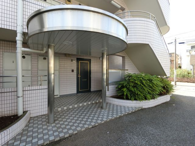 【エントランス】