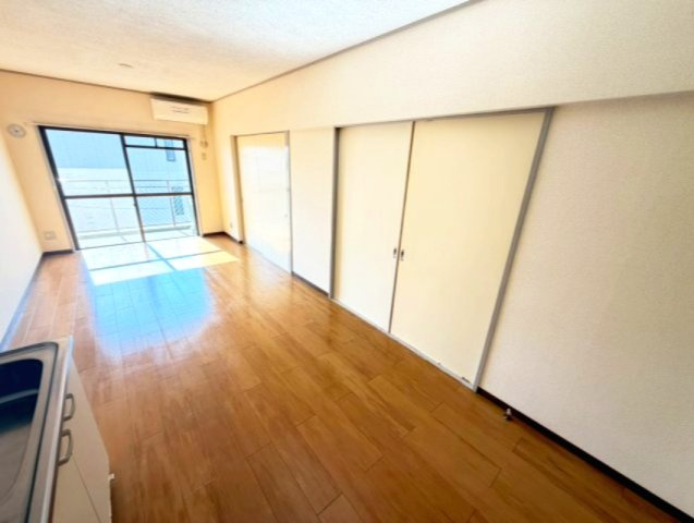 【居間・リビング】