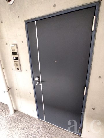 ビイルーム新宿のその他|玄関ドア