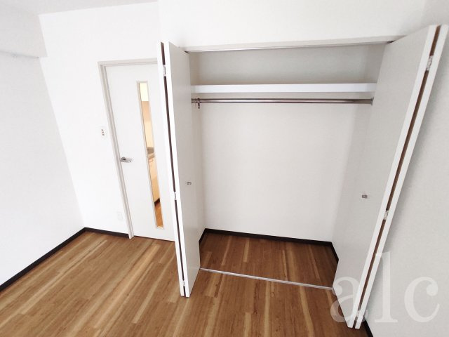 ビイルーム新宿の収納|大きめクローゼット