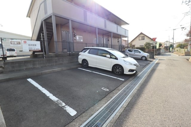 シャルマンの駐車場|駐車場