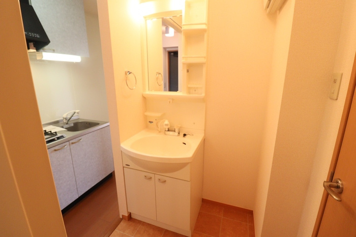 シャルマンの独立洗面台|洗髪洗面化粧台