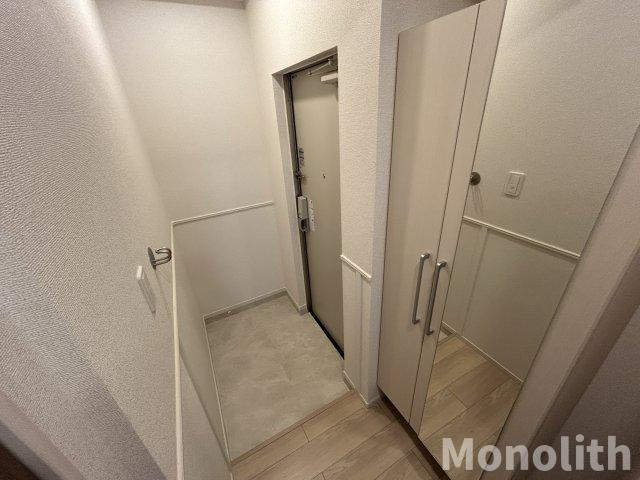 ヒカルサ岸和田畑町の玄関
