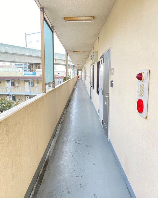 ロイヤルクレストＭ＆Ｓのエントランス