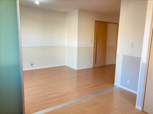 シャーメゾンリーフⅠの居間・リビング