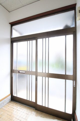 小野貸家(姫城町)の居間・リビング