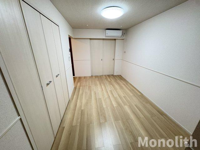 ヒカルサ岸和田畑町の居間・リビング