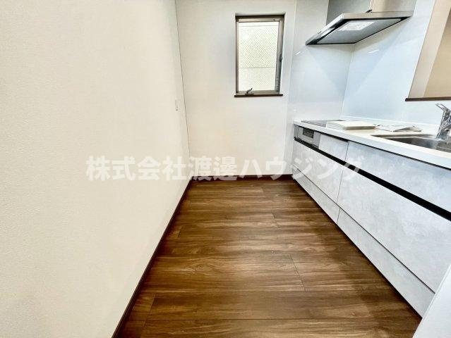 北条2丁目貸家のキッチン