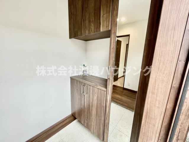 北条2丁目貸家の収納