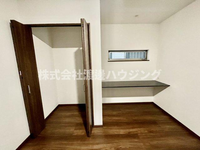 北条2丁目貸家の収納