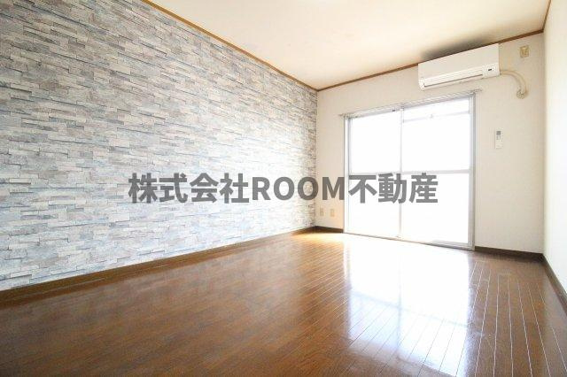 サンライズ都北の洋室|ゆったりした洋室です