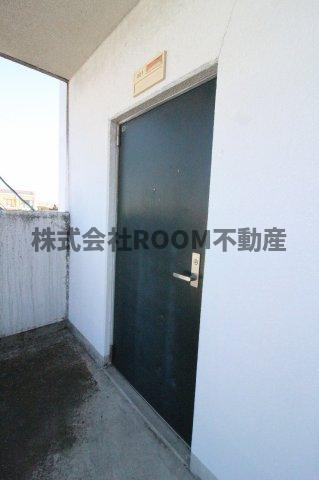 サンライズ都北の玄関|収納もある玄関です