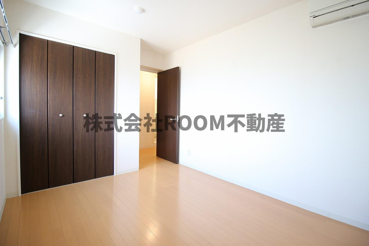 M’ｓ　oneの寝室|開放的な寝室です