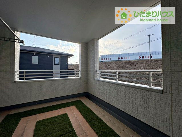日立市川尻町３丁目　中古戸建のバルコニー|広々としたバルコニー。お洗濯物もぜーんぶ干せちゃいます！！