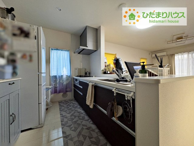 日立市川尻町３丁目　中古戸建のキッチン|3口コンロでお料理する時間も短くなりそうですね(*‘∀‘)