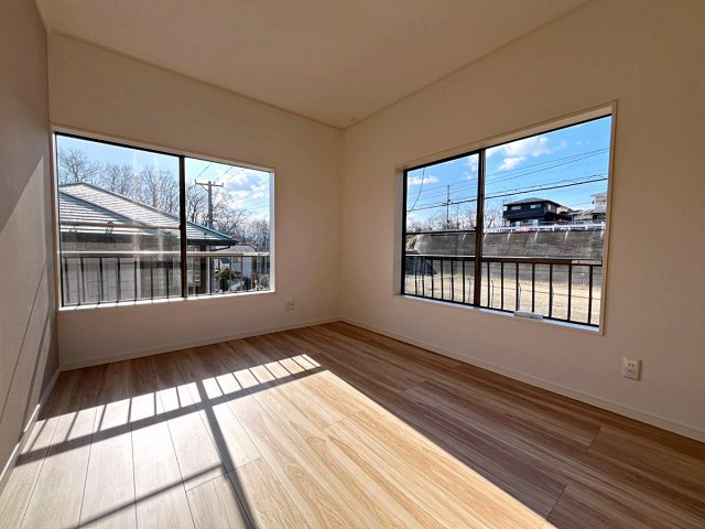 福島市南向台1丁目　中古戸建の洋室
