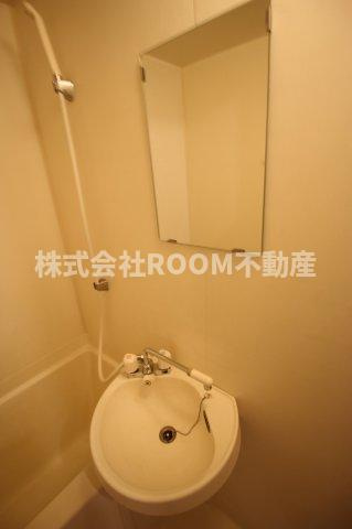 ロワイヤルヒルズ都城の洗面所|脱衣スペースもあります