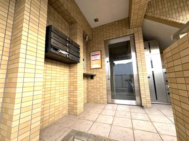 オリエントコートのエントランス