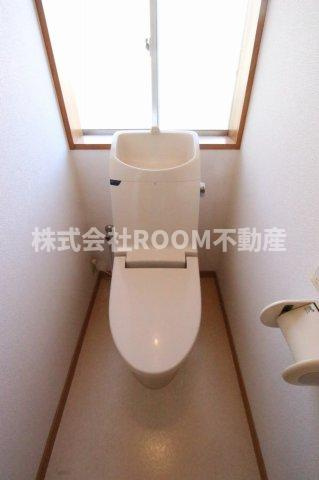 サンコーポ広原のトイレ|落ち着いた色調のトイレです