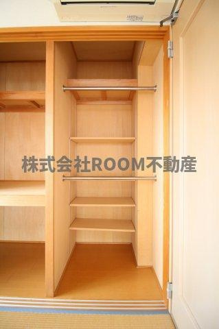フローリッシュ広呂原の収納