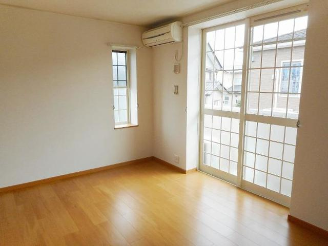 エスペランス　ワタナベ　Ⅱの居間・リビング|居室・リビング