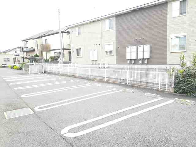 エムズ　サニーガーデンⅢの駐車場|駐車場