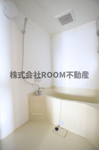 フローリッシュ広呂原の浴室|コンパクトで使いやすいお風呂です