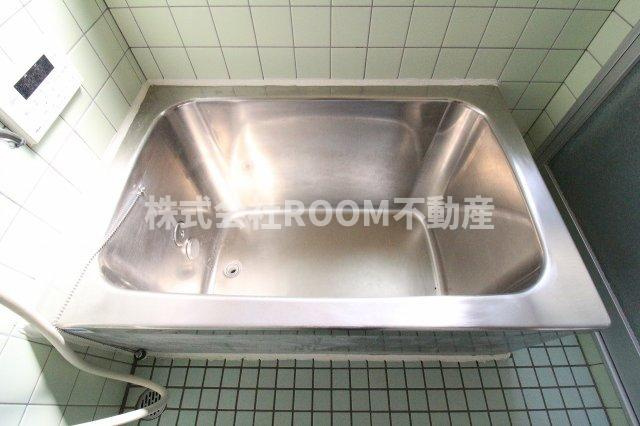 原貸家の浴室|日々の暮らしに欠かせないお風呂です