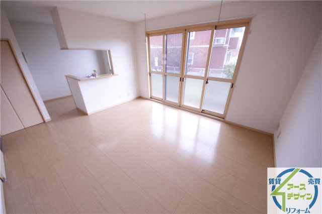 ヒルグレイスB棟の居間・リビング