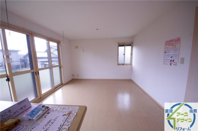 ヒルグレイスB棟の居間・リビング