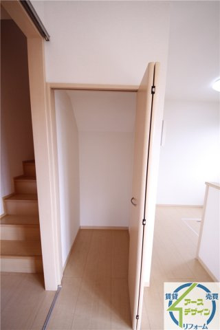 ヒルグレイスB棟の収納