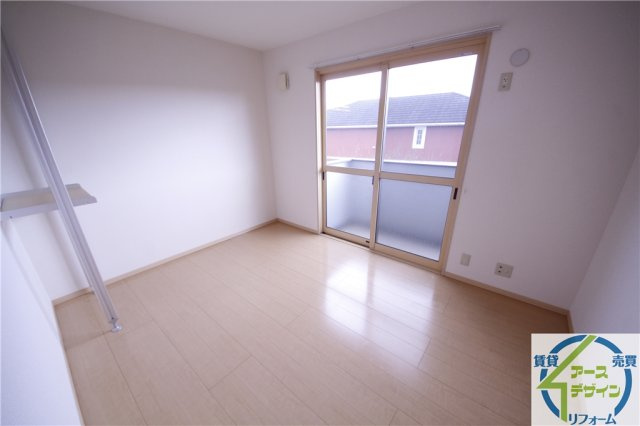 ヒルグレイスB棟の洋室