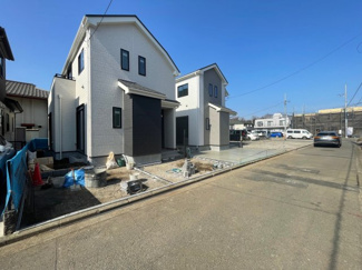 【外観】 | 大和市福田　新築分譲住宅　全４棟/今回販売３棟 | 外観（D号棟、C号棟）