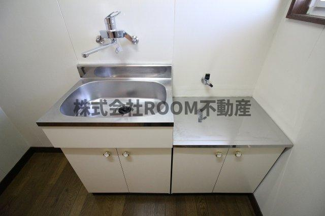 エレファントマンション8のキッチン|コンパクトなキッチンで掃除もラクラク