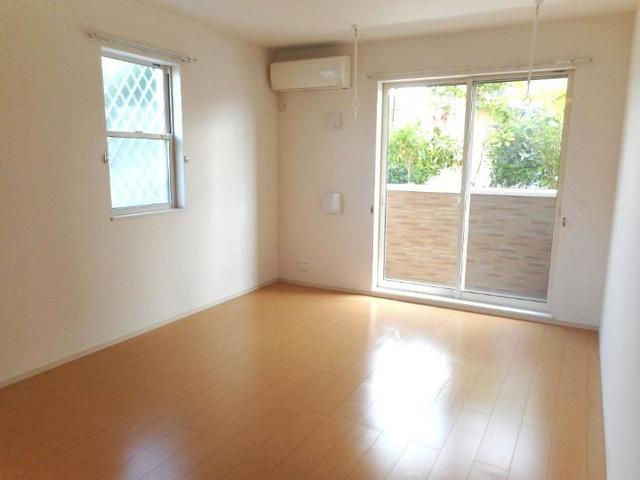 グレース・ヴィラ　弐番館の居間・リビング|居室・リビング