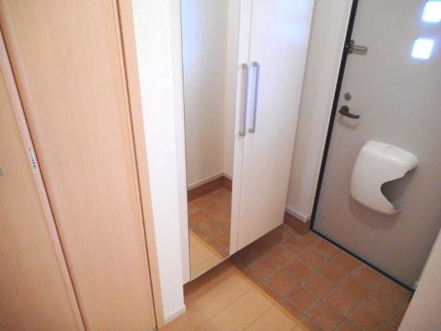 グレース・ヴィラ　弐番館の玄関|玄関