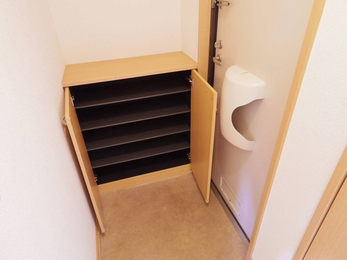 グランドソレイユ Ａ・Ｂの玄関|シューズBOX