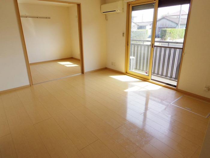 グランドソレイユ Ａ・Ｂの居間・リビング|リビング全景