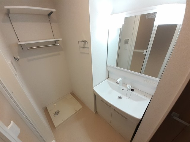 エピナール土浦２の独立洗面台|洗面所