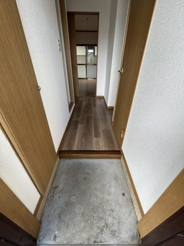 コーポ・ベルヴューの玄関