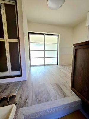 【玄関】 | ロイヤルワイズ